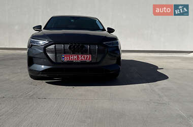 Внедорожник / Кроссовер Audi e-tron 2020 в 