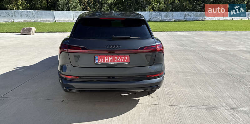 Позашляховик / Кросовер Audi e-tron 2020 в Луцьку