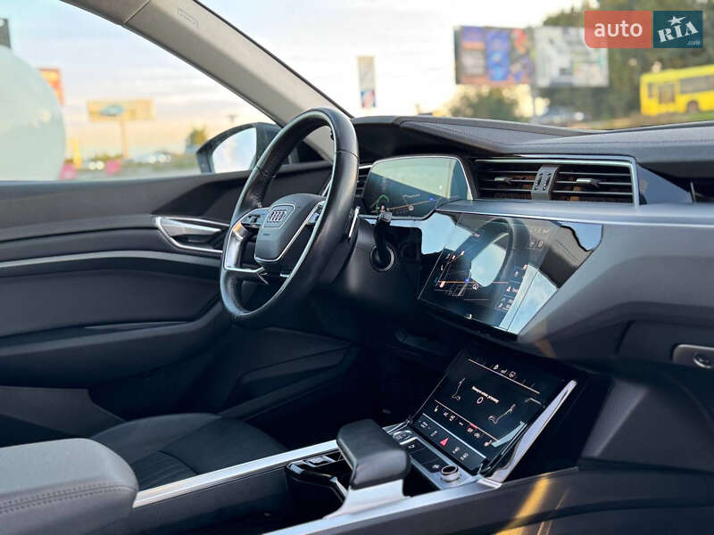 Внедорожник / Кроссовер Audi e-tron 2020 в Львове
