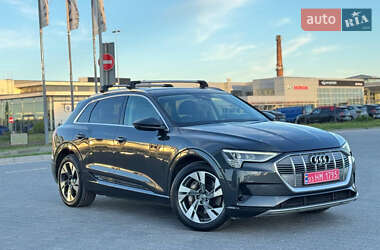 Позашляховик / Кросовер Audi e-tron 2020 в 