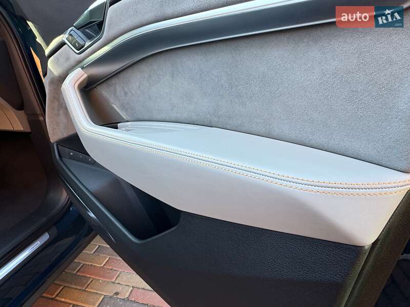 Позашляховик / Кросовер Audi e-tron 2020 в Києві