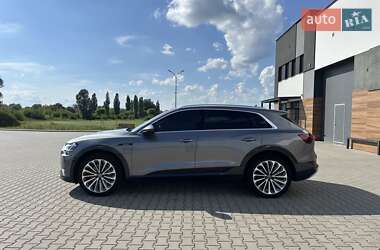Позашляховик / Кросовер Audi e-tron 2019 в 