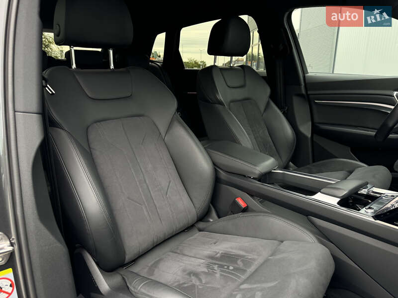 Позашляховик / Кросовер Audi e-tron 2021 в Мукачевому