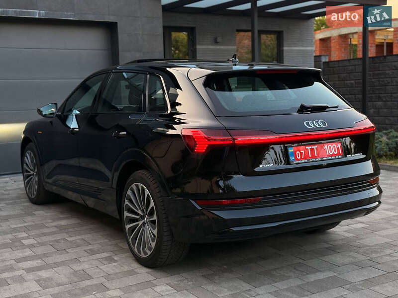 Внедорожник / Кроссовер Audi e-tron 2020 в Мукачево