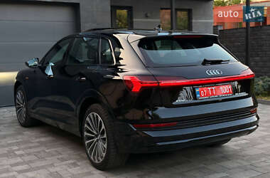 Позашляховик / Кросовер Audi e-tron 2020 в 