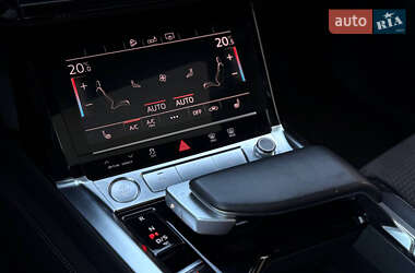 Позашляховик / Кросовер Audi e-tron 2020 в 