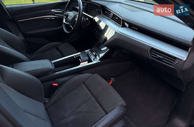 Позашляховик / Кросовер Audi e-tron 2020 в 