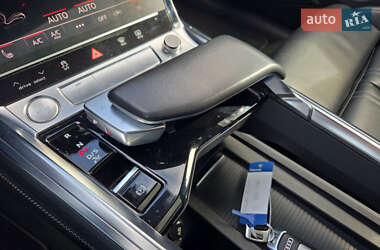 Позашляховик / Кросовер Audi e-tron 2020 в 