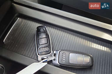 Позашляховик / Кросовер Audi e-tron 2020 в 