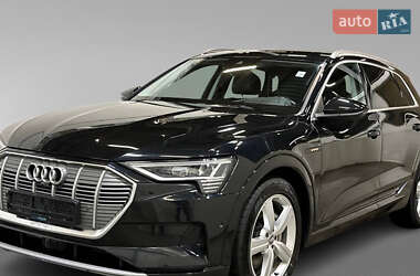 Позашляховик / Кросовер Audi e-tron 2019 в 