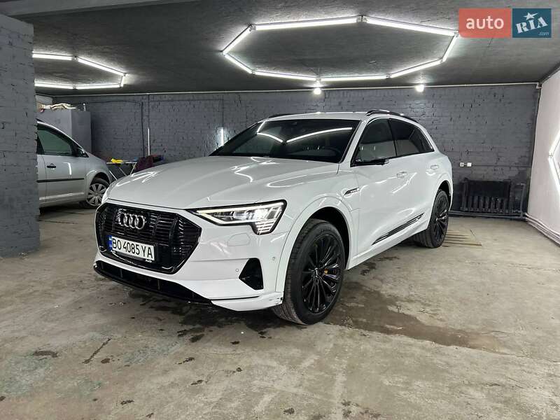 Внедорожник / Кроссовер Audi e-tron 2019 в Тернополе