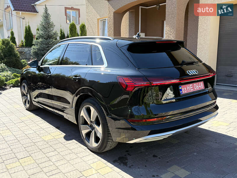 Позашляховик / Кросовер Audi e-tron 2019 в Тернополі
