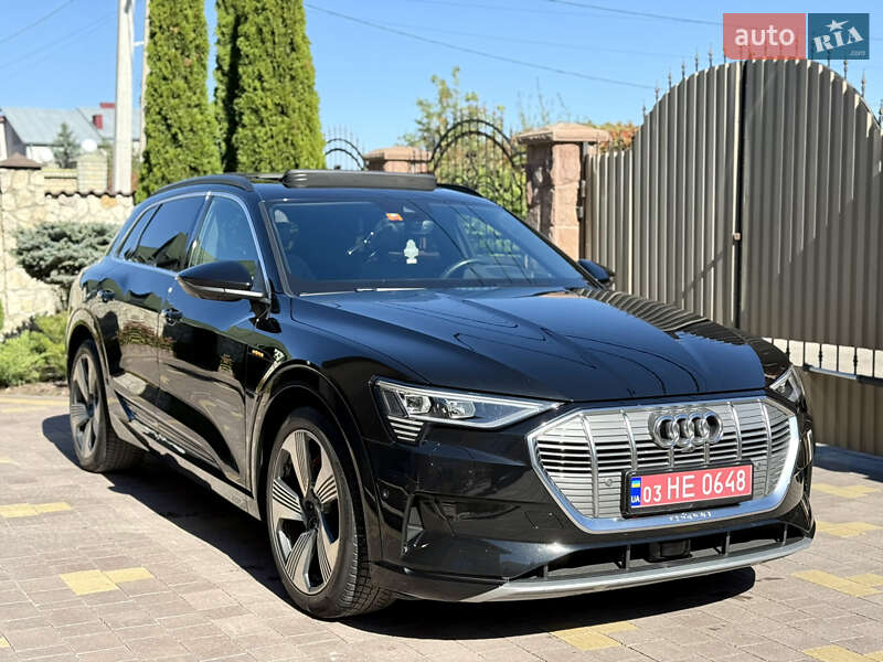 Позашляховик / Кросовер Audi e-tron 2019 в Тернополі