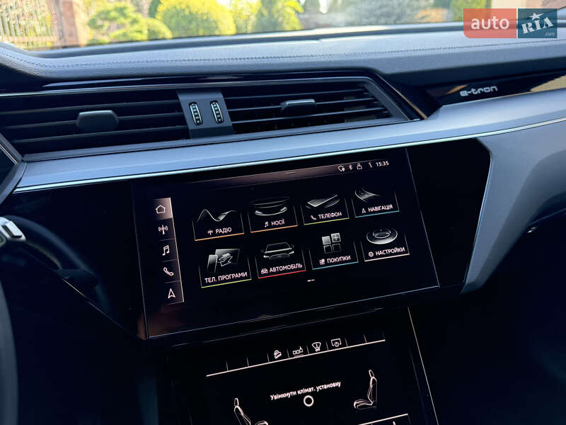 Позашляховик / Кросовер Audi e-tron 2019 в Тернополі