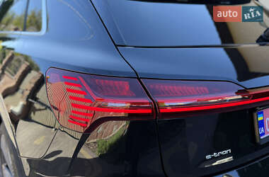 Внедорожник / Кроссовер Audi e-tron 2019 в 