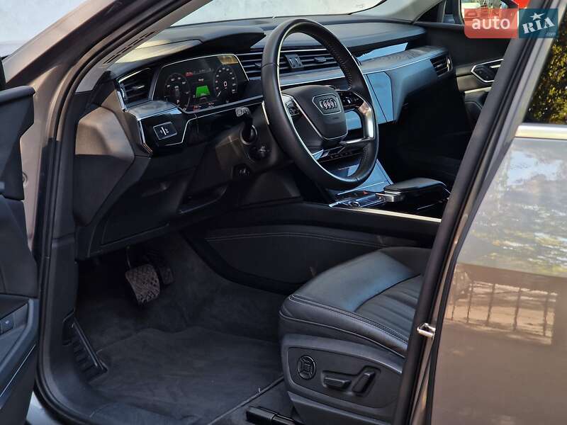 Внедорожник / Кроссовер Audi e-tron 2021 в Одессе