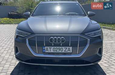 Позашляховик / Кросовер Audi e-tron 2019 в 