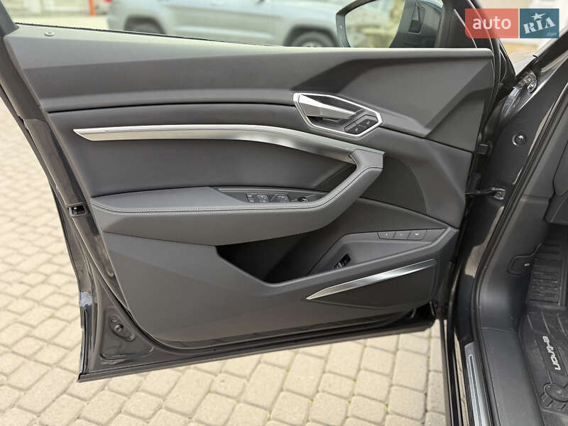 Позашляховик / Кросовер Audi e-tron 2021 в Львові