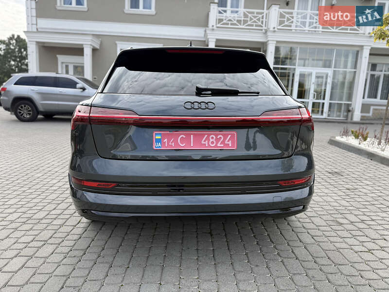 Позашляховик / Кросовер Audi e-tron 2021 в Львові