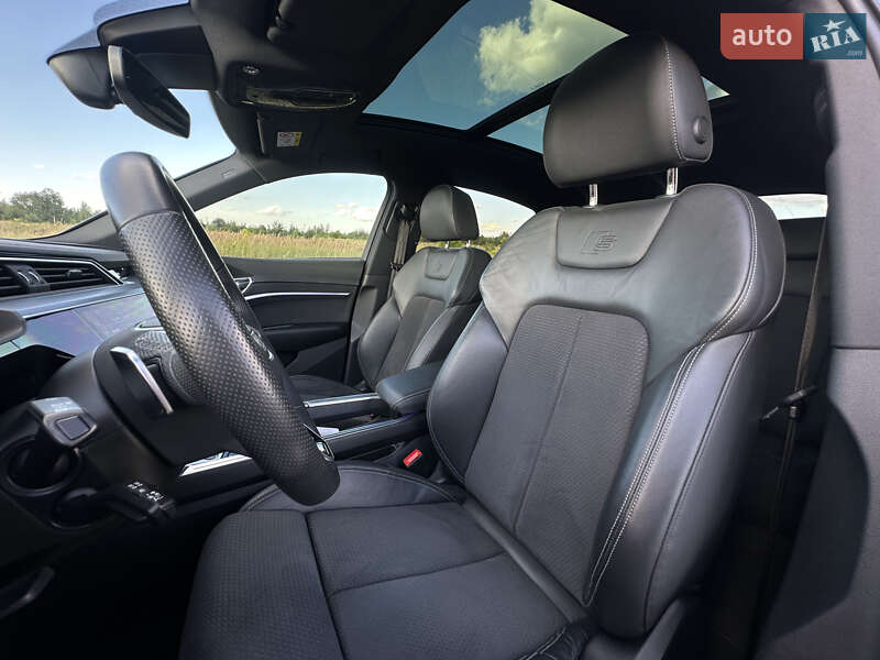 Позашляховик / Кросовер Audi e-tron 2022 в Києві