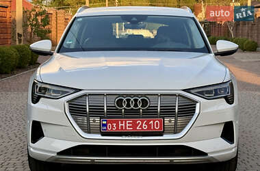 Внедорожник / Кроссовер Audi e-tron 2020 в 