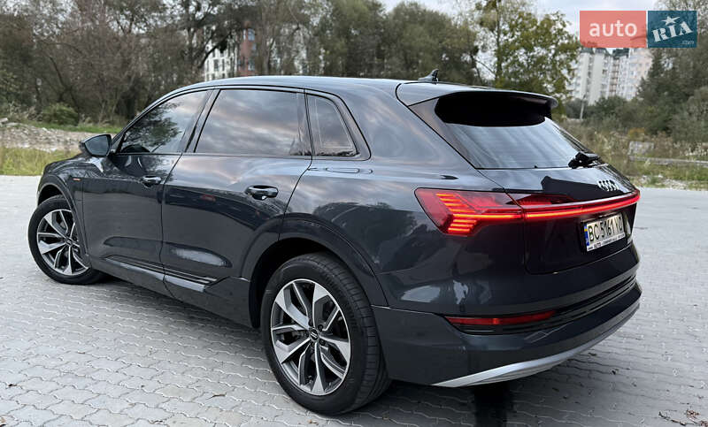 Позашляховик / Кросовер Audi e-tron 2019 в Львові