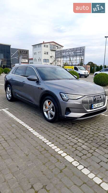 Позашляховик / Кросовер Audi e-tron 2019 в Львові