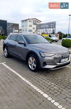 Внедорожник / Кроссовер Audi e-tron 2019 в 