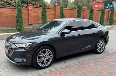 Audi e-tron 2023