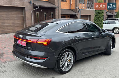 Внедорожник / Кроссовер Audi e-tron 2023 в 