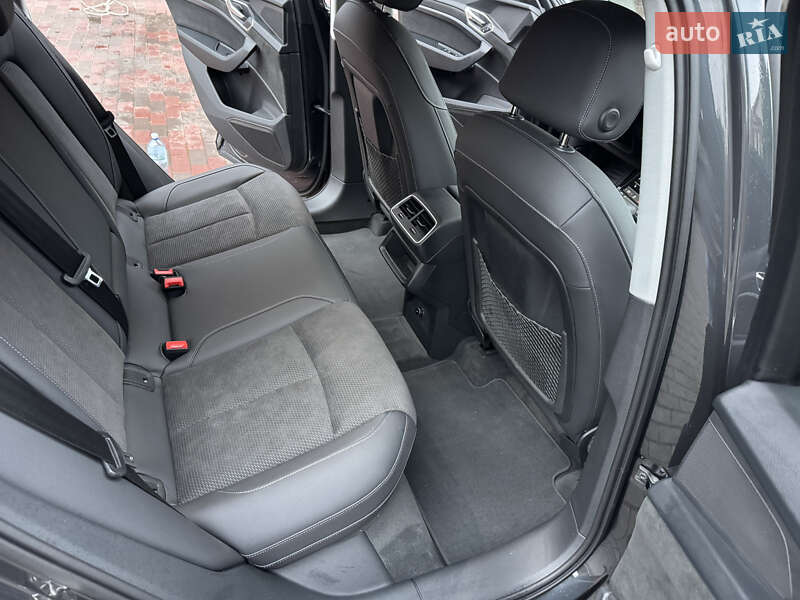 Позашляховик / Кросовер Audi e-tron 2023 в Хмельницькому