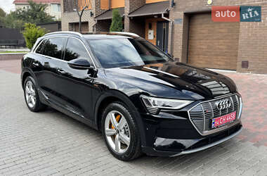 Audi e-tron 2023
