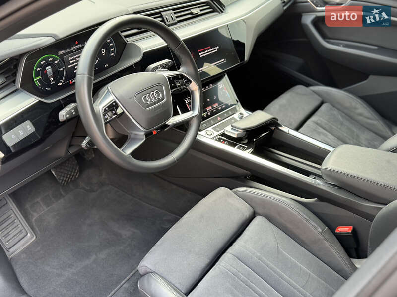 Позашляховик / Кросовер Audi e-tron 2023 в Хмельницькому