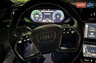 Внедорожник / Кроссовер Audi e-tron 2022 в 