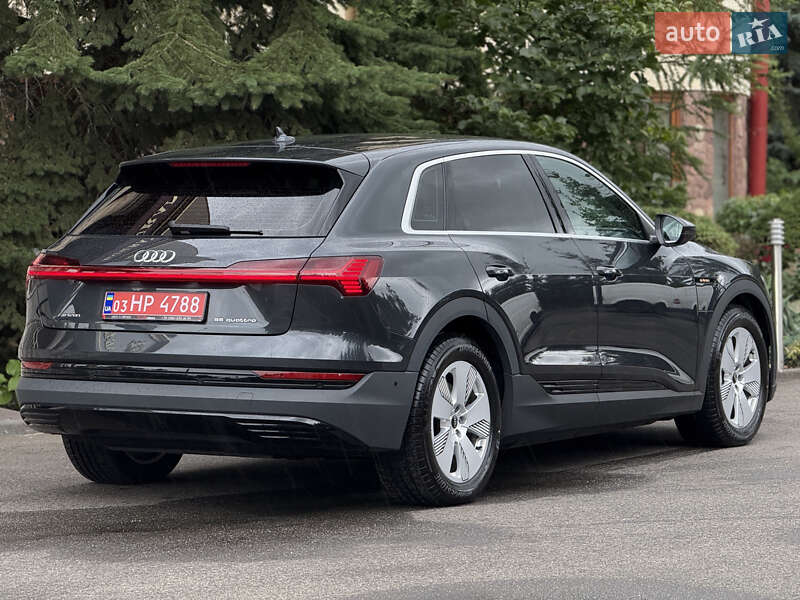 Внедорожник / Кроссовер Audi e-tron 2021 в Тернополе