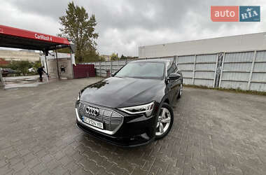 Audi e-tron 2021