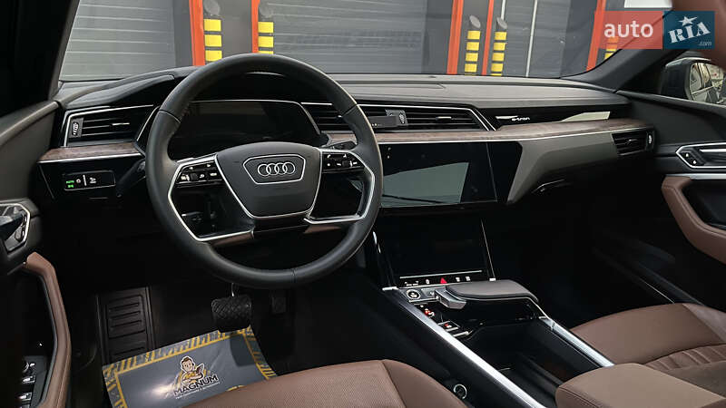 Внедорожник / Кроссовер Audi e-tron 2021 в Самборе