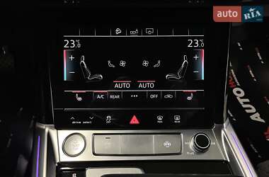 Внедорожник / Кроссовер Audi e-tron 2020 в 