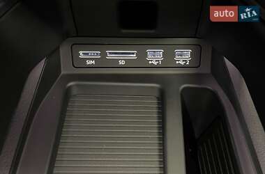 Внедорожник / Кроссовер Audi e-tron 2020 в 