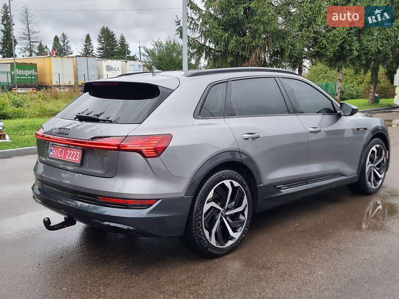 Позашляховик / Кросовер Audi e-tron 2020 в Коломиї