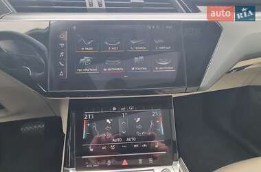 Внедорожник / Кроссовер Audi e-tron 2020 в 