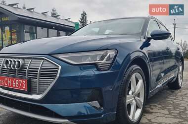 Внедорожник / Кроссовер Audi e-tron 2020 в 