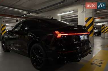 Внедорожник / Кроссовер Audi e-tron 2020 в 