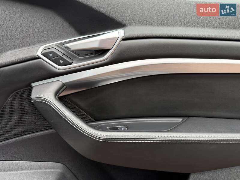 Внедорожник / Кроссовер Audi e-tron 2021 в Львове