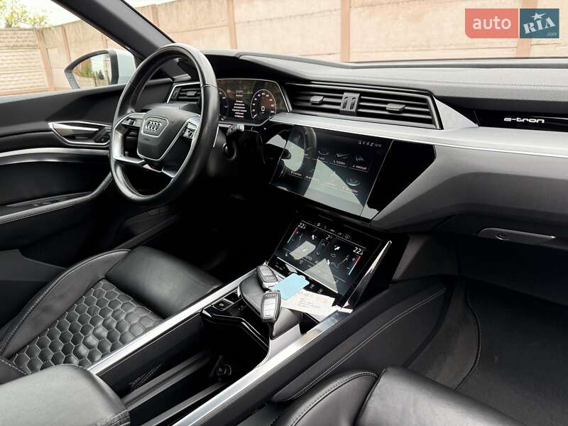 Внедорожник / Кроссовер Audi e-tron 2021 в Львове
