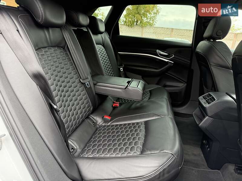 Внедорожник / Кроссовер Audi e-tron 2021 в Львове