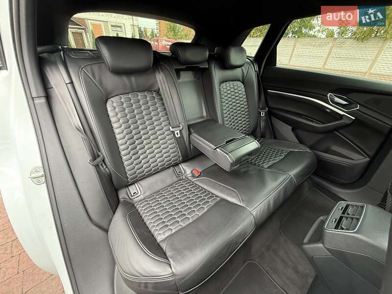 Внедорожник / Кроссовер Audi e-tron 2021 в Львове