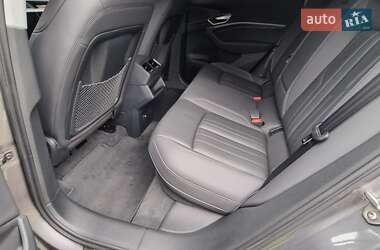 Внедорожник / Кроссовер Audi e-tron 2020 в 