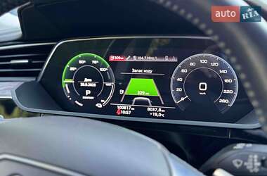 Внедорожник / Кроссовер Audi e-tron 2020 в 