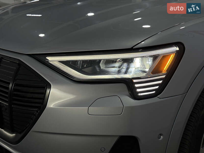 Внедорожник / Кроссовер Audi e-tron 2021 в Одессе